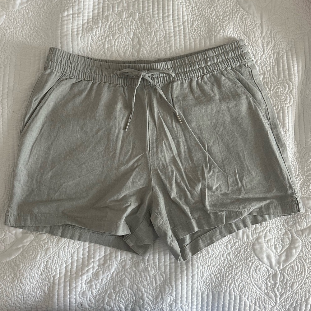 HM Grey Linen shorts